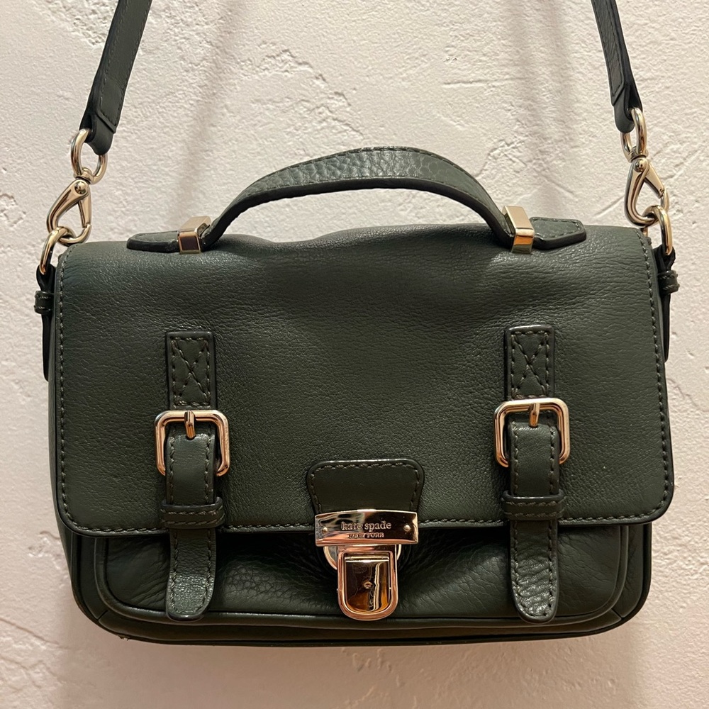 Kate SpadeLola Avenue Lia Crossbody- small, green, gold hardware, slightly worn.